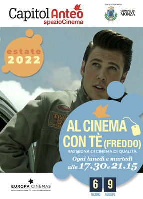 Al cinema con tè (freddo) 